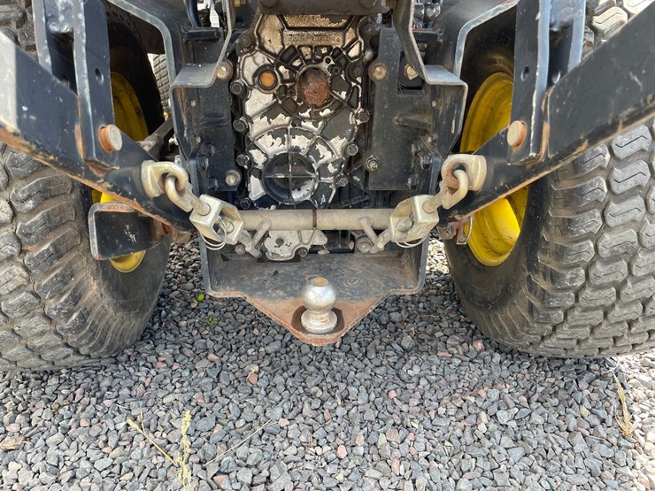 2010-john-deere-2305-image-21