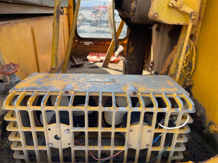 1964-caterpillar-12e-image-57