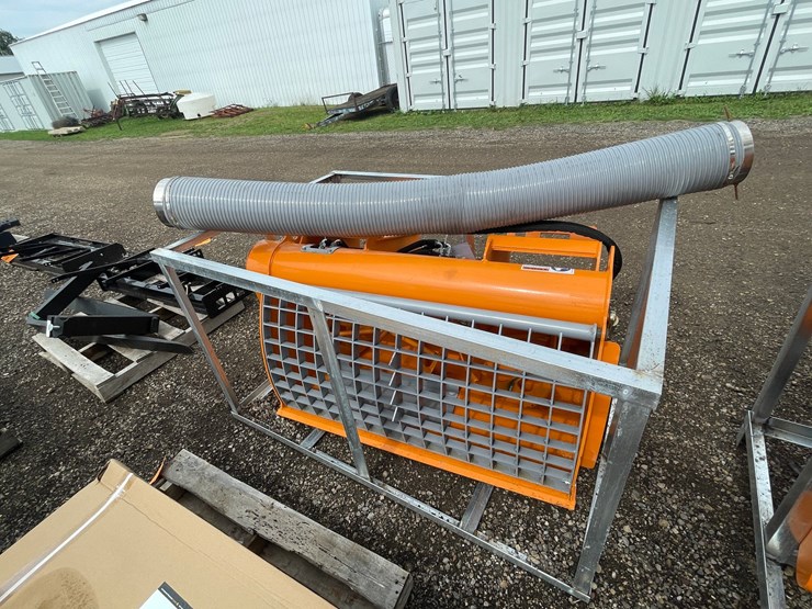 #5132-•-landhonor-double-discharge-concrete-mixer-image-6