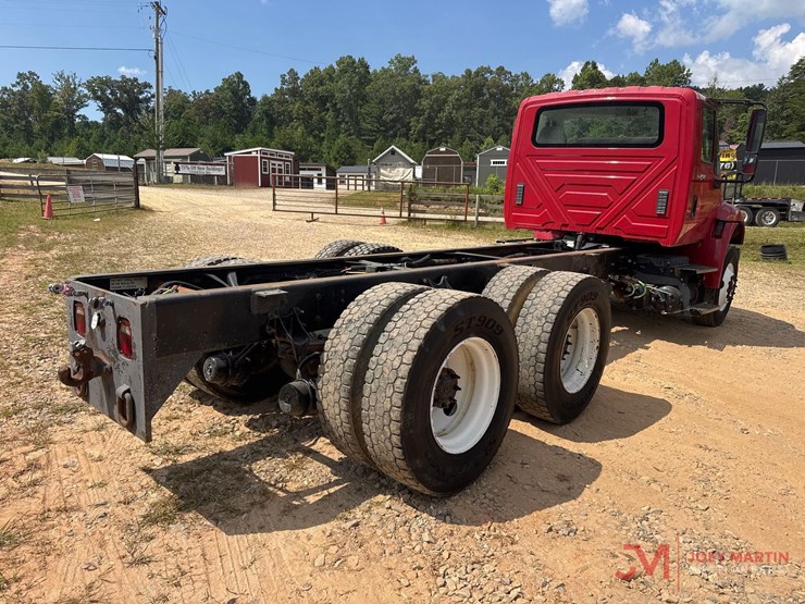 2014-international-durastar-4400-image-3