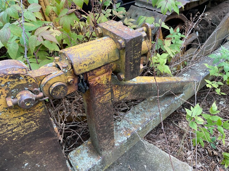 caterpillar-d4-image-10