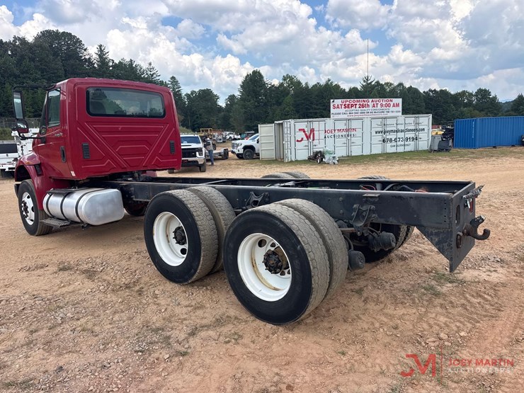 2014-international-durastar-4400-image-4