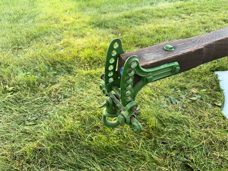 john-deere-16-image-15