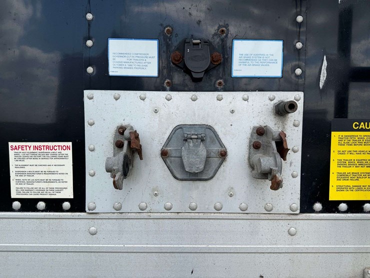 2011-stoughton-trailer-image-10