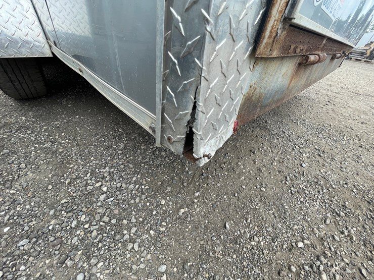 #2959-•-2017-rc-tandem-axle-enclosed-trailer-(no-title)-image-12