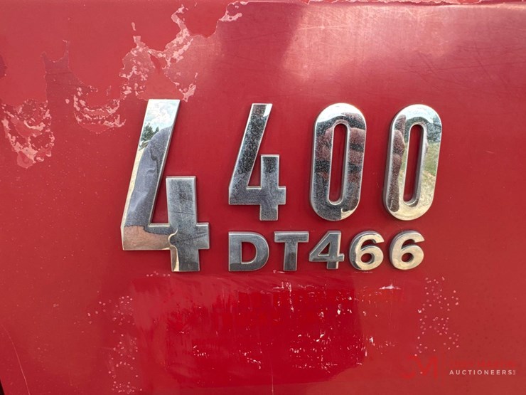 2004-international-dt466-image-6