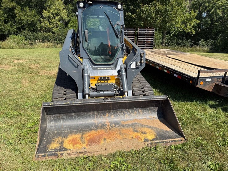 deere-331g-image-18