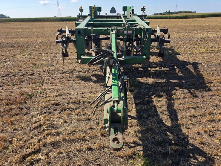 john-deere-2700-image-2