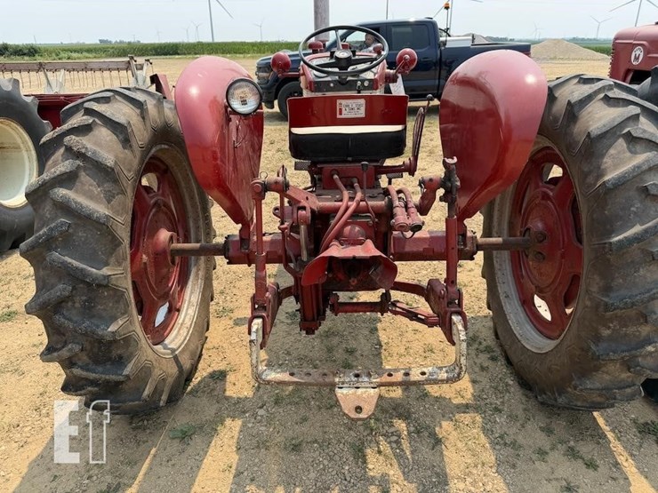 1959-farmall-240-image-7