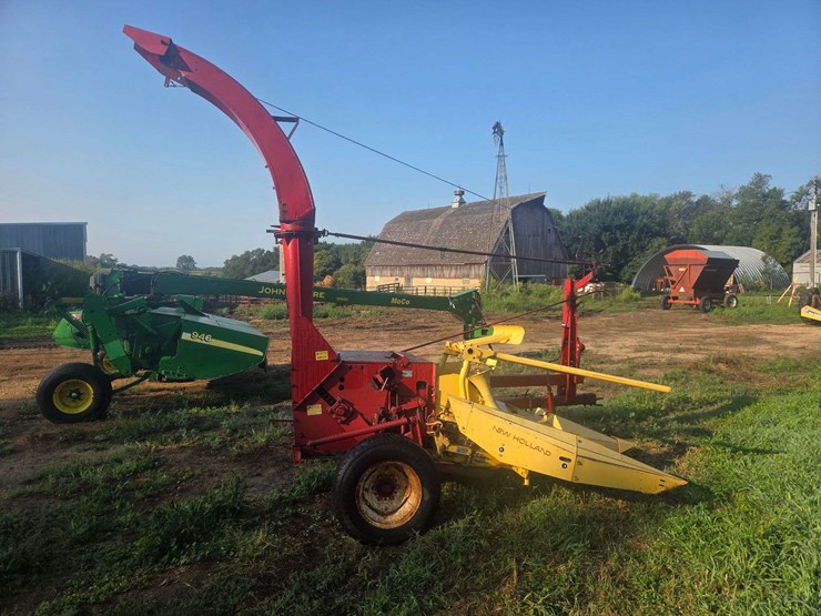 new-holland-super-717-image-2
