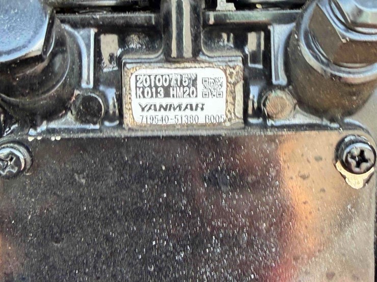 2016-takeuchi-tb016-image-21
