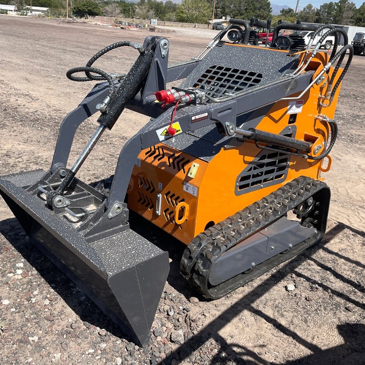 #2065 • Unused 2026 Landhonor Mini Skid Steer Loader
