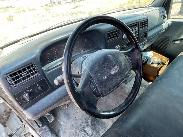 2001-ford-f350-image-49