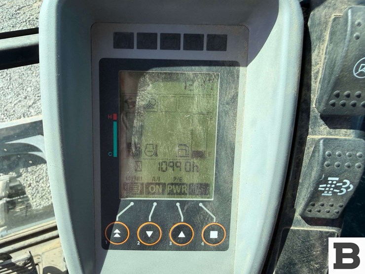 2012-deere-50g-image-47