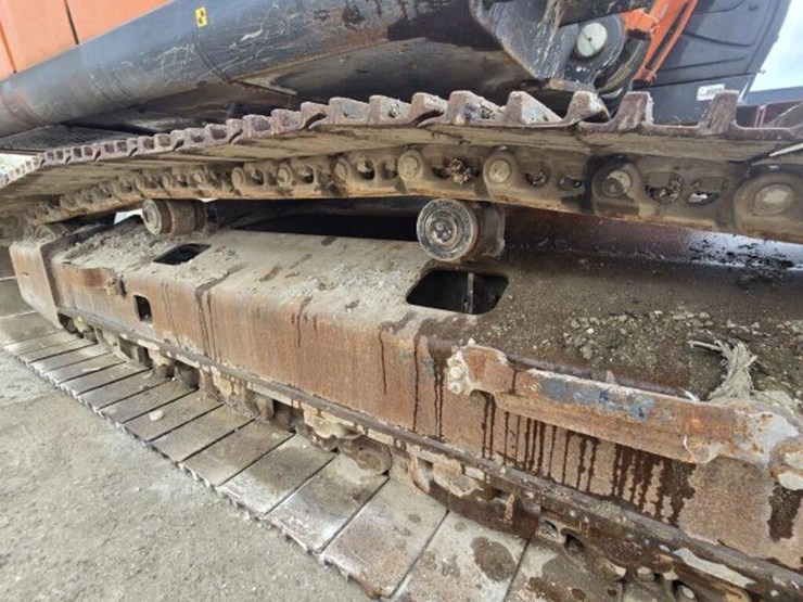 2012-hitachi-zx350-lc-image-27