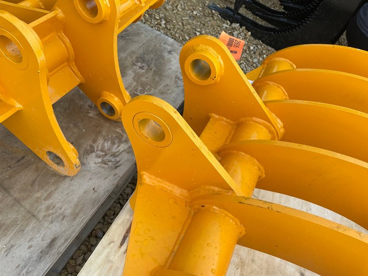caterpillar-305-image-6