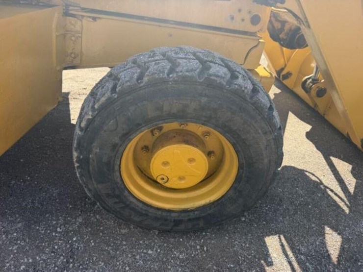 2006-deere-310g-image-47