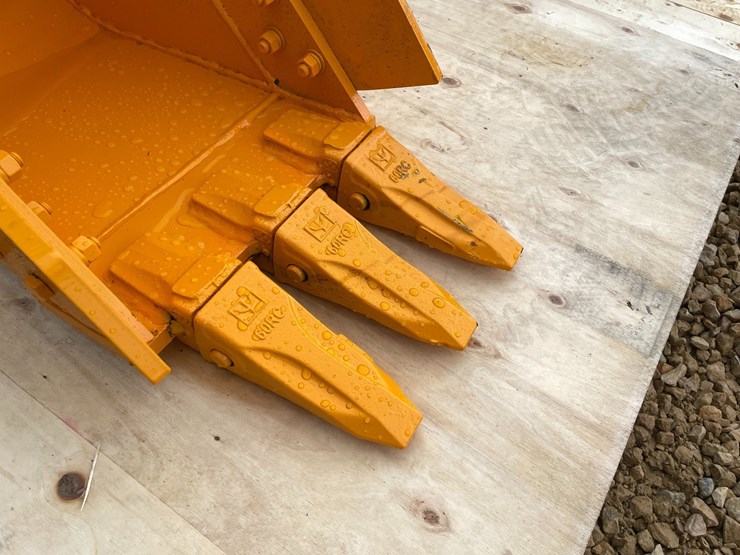 caterpillar-305-image-8