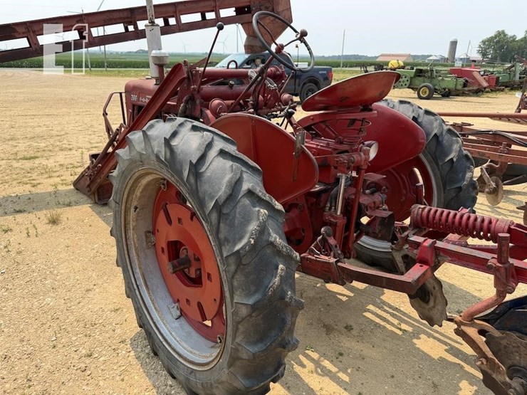1955-farmall-200-image-5
