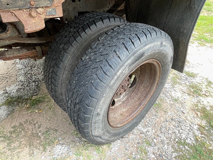 1995-ford-f350-image-21