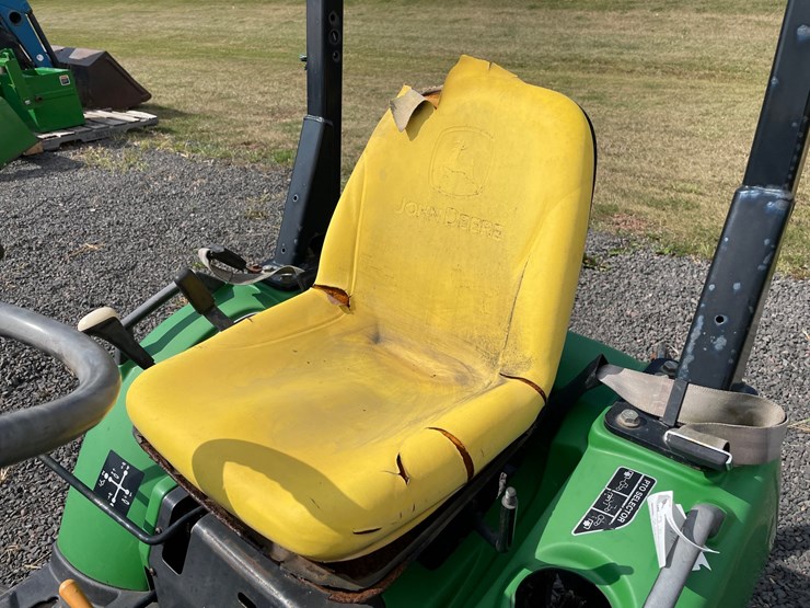 2010-john-deere-2305-image-19