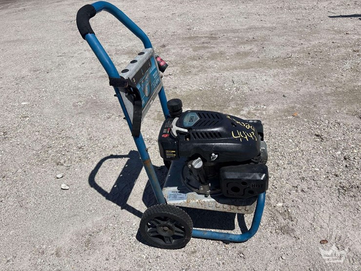 delco-dcv2420-2.0gpm-portable-pressure-washer-image-1