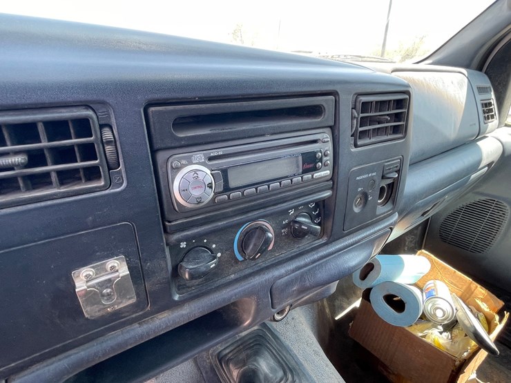 2001-ford-f350-image-51