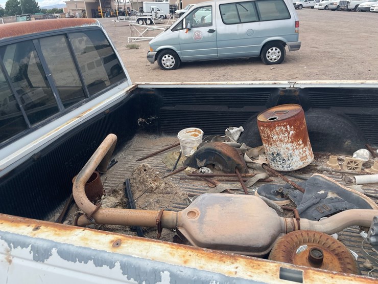 #1875-•-1992-chevy-1/2-ton-pickup-truck-(has-nm-title)-(offsite-at-nmsu)-image-9