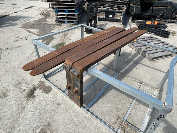 #6308-•-(4)-forklift-forks-(chilton,-wi)-image-2