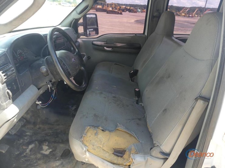 2006-ford-f450-xl-image-23