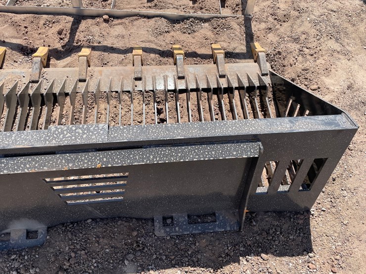 #2415-•-unused-2026-landhonor-skid-steer-rock-bucket-attachment-image-4