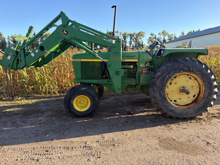 john-deere-4230-image-4