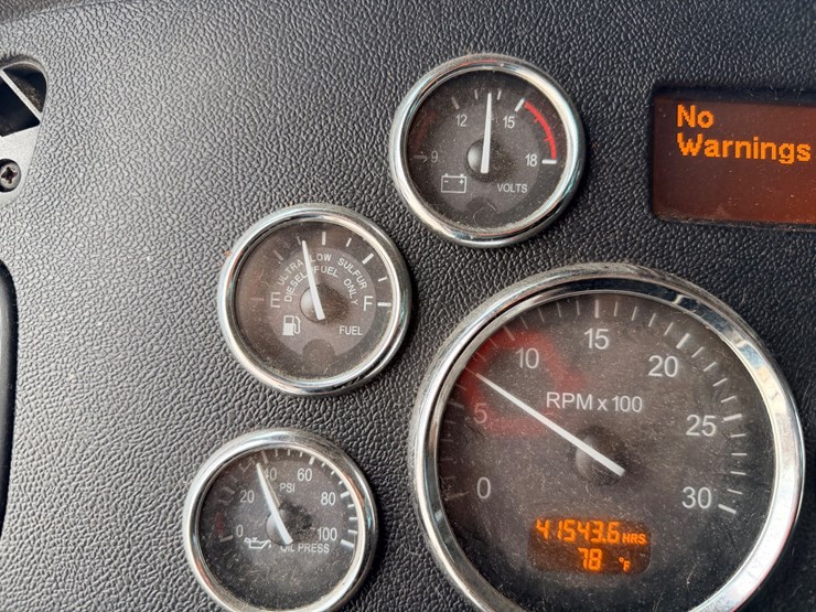 2014-peterbilt-389-image-65