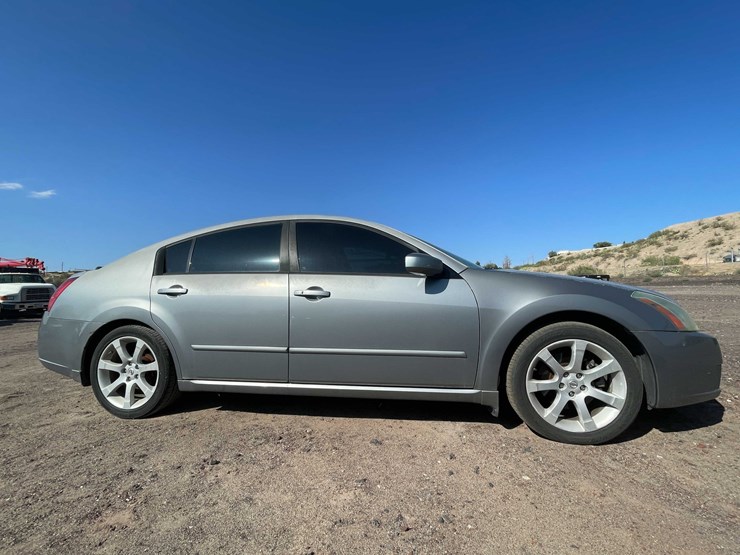 #1854-•-2008-nissan-maxima-(has-nm-title)-image-4