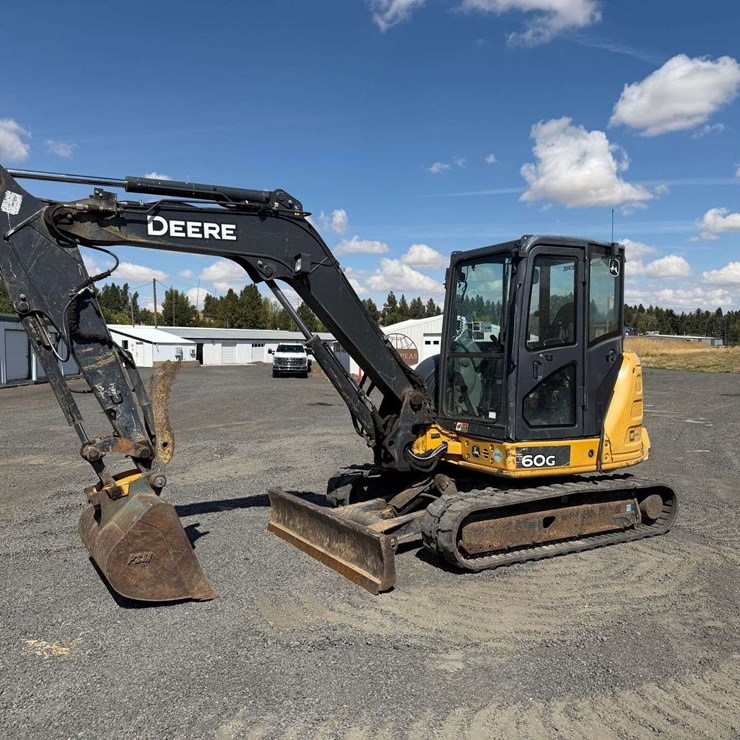 2016 DEERE 60G