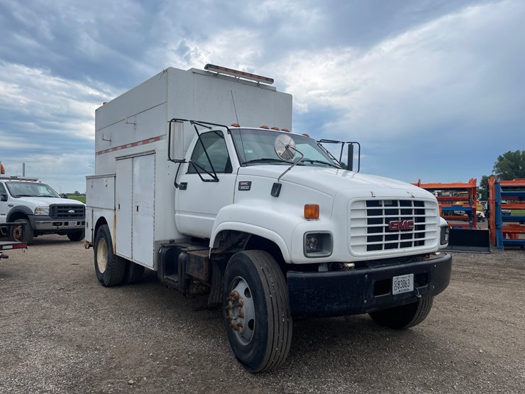#2375-•-2000-gmc-c6500-utility-truck-(has-wi-title)-image-3