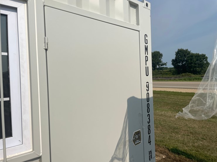 #2529-•-9'-container-office-image-10
