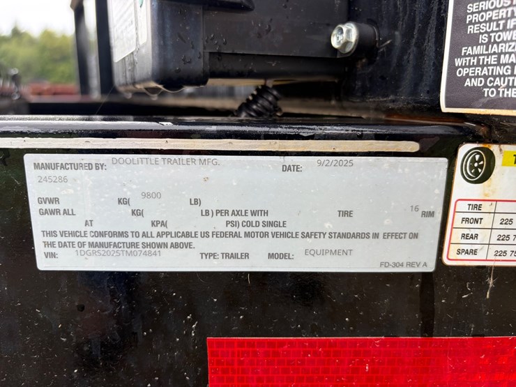 #716-•-2026-doolittle-gravity-tilt-deck-trailer-(has-certificate-of-origin)(helenville,-wi)-image-12
