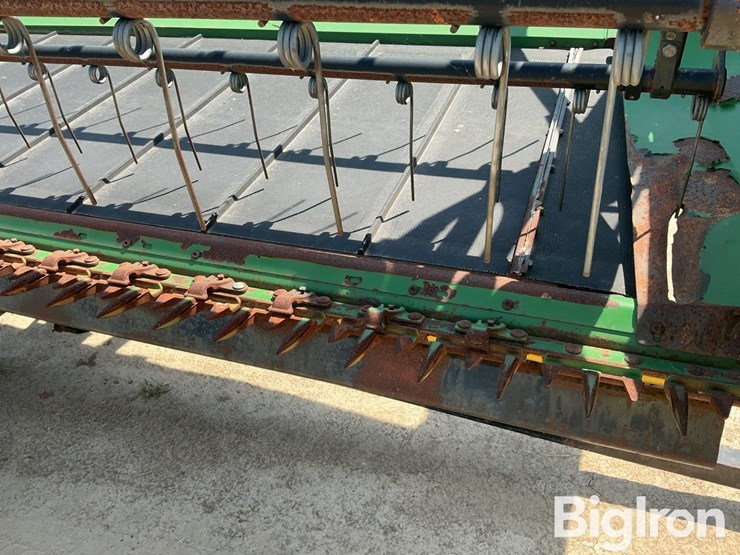 2012-john-deere-630d-image-13
