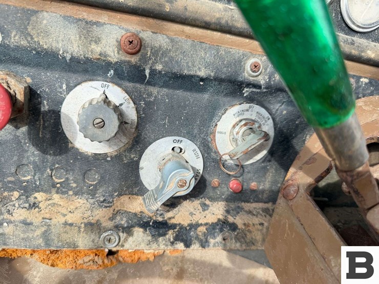 caterpillar-613b-image-58
