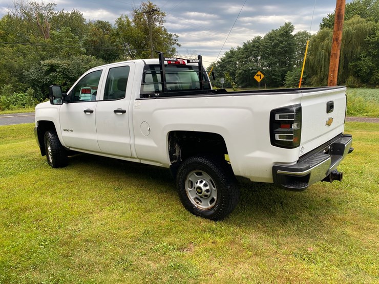 2015-chevrolet-2500-image-9