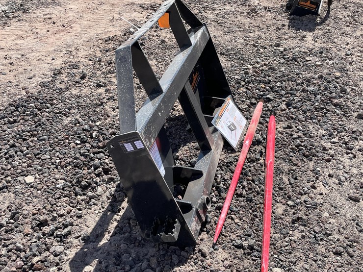 #2427-•-unused-2026-landhonor-skid-steer-bale-spear-image-2