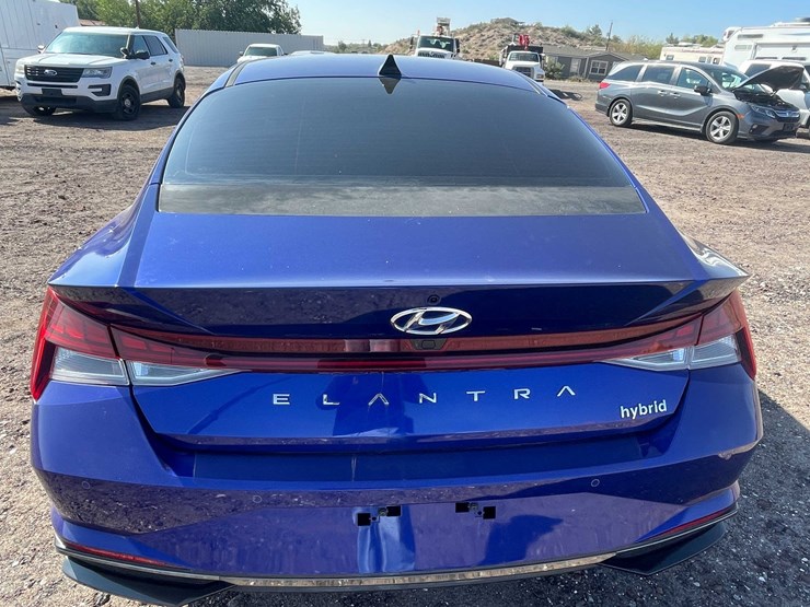 #1859-•-2023-hyundai-elantra-(has-nm-title)-image-90