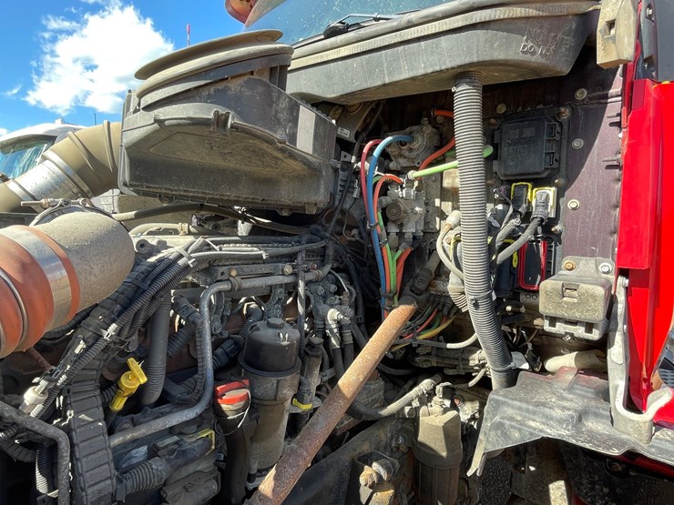 2014-kenworth-t880-image-40