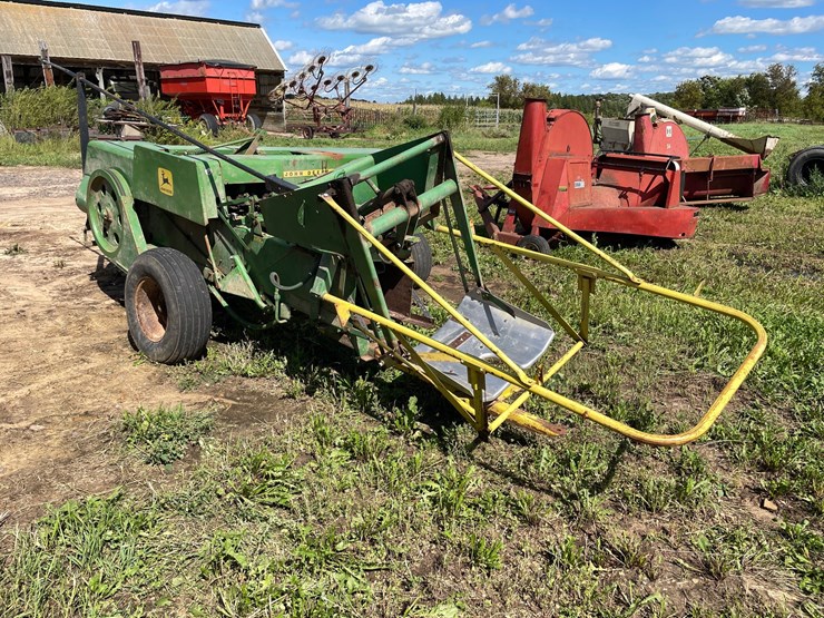john-deere-336-image-4