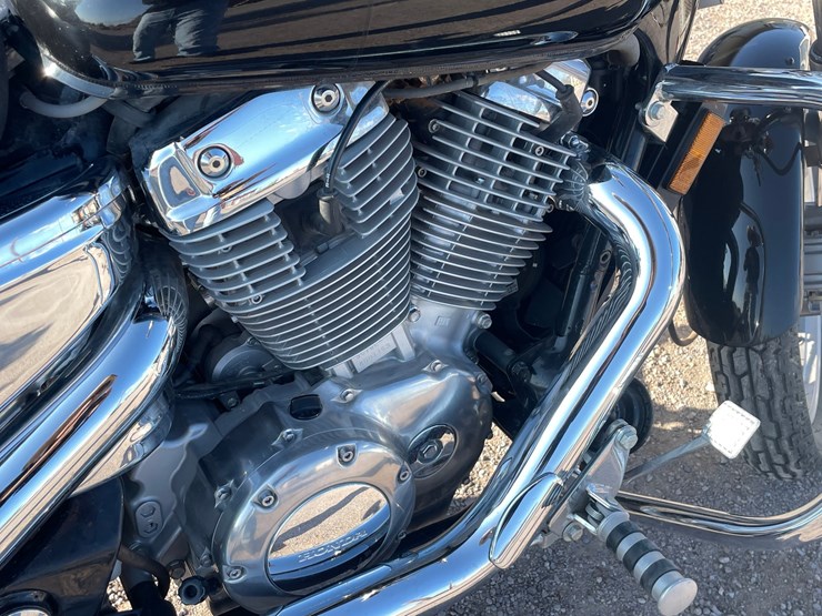 #1863-•-2006-honda-vt1100-(has-nm-title)-image-26