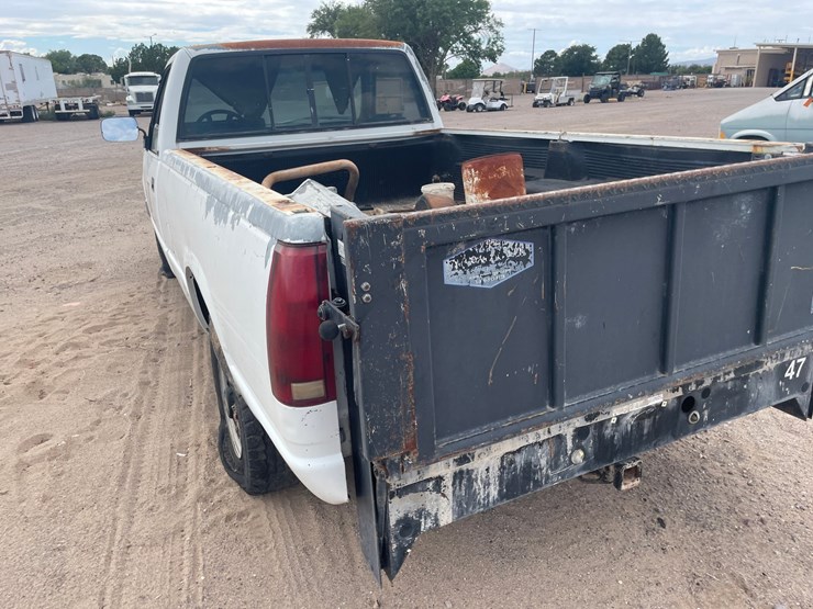 #1875-•-1992-chevy-1/2-ton-pickup-truck-(has-nm-title)-(offsite-at-nmsu)-image-5