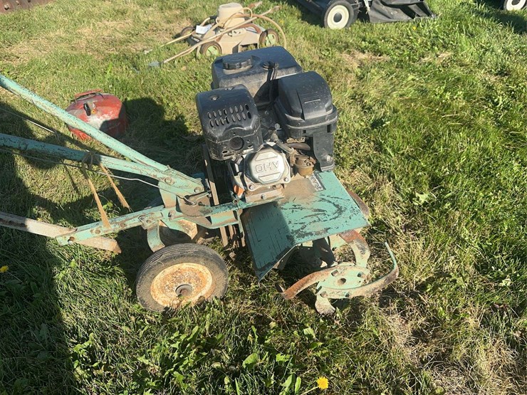 farmcrest-ranger-front-tine-tiller-image-3