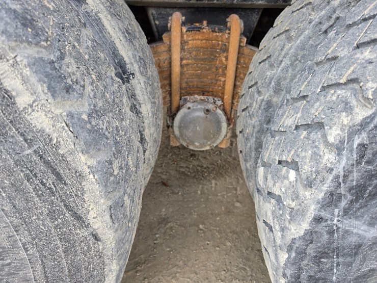 #25404-•-2003-mack-cv713-granite-tandem-axel-dump-truck-image-106