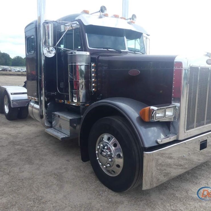 2001 PETERBILT 379